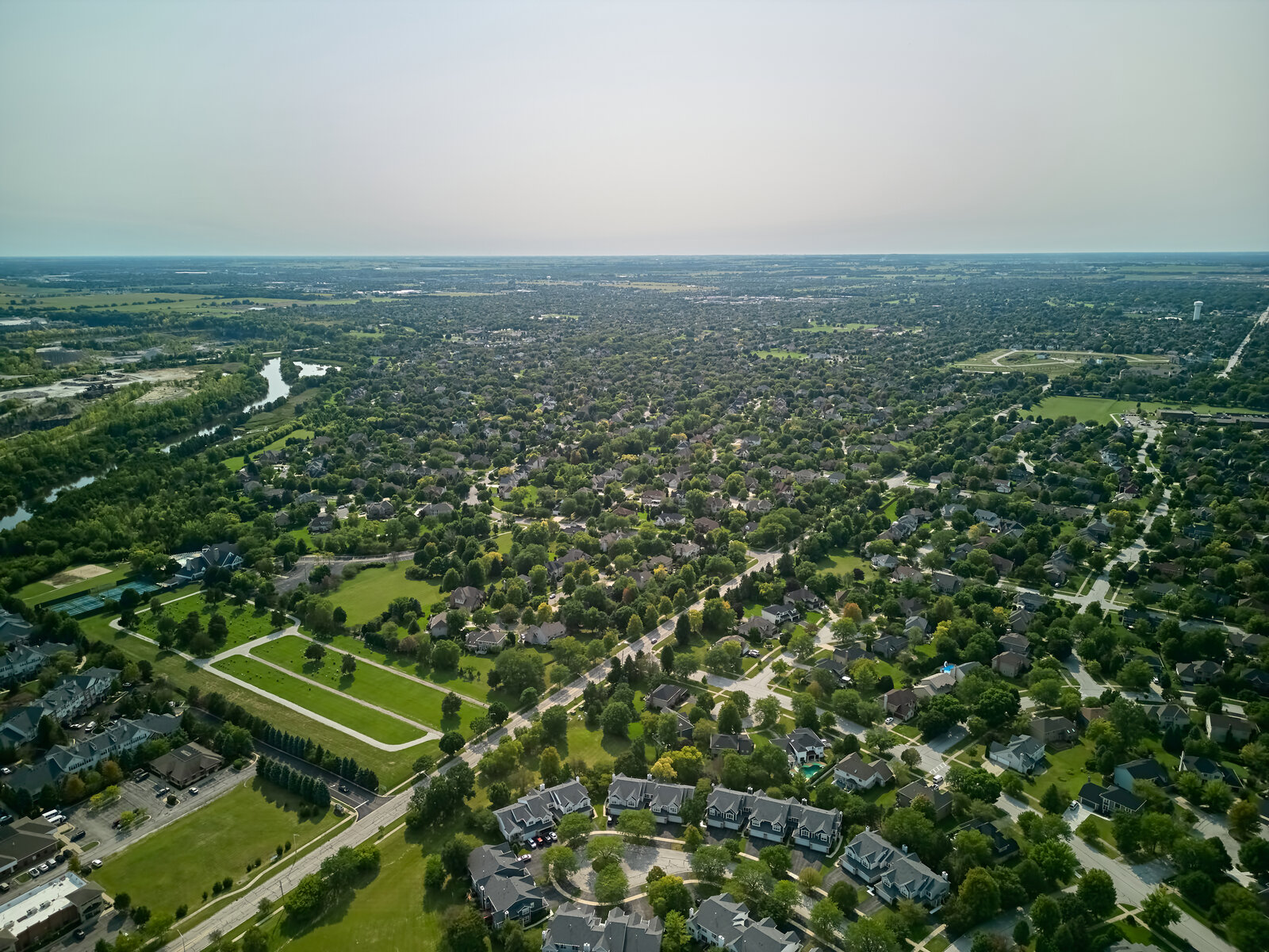 Larger blocks of similar buildings linked to cooler cities, study of 101 cities finds